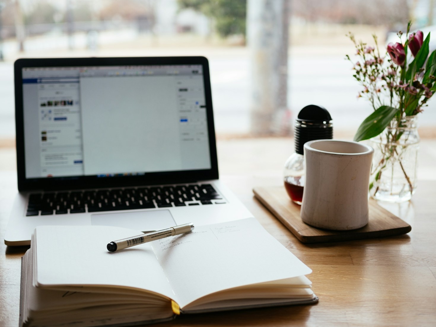 Simplifica la gestión de tu negocio con tecnología